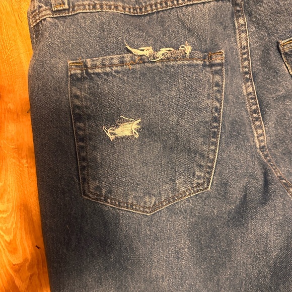 Men's Distressed Blue Jeans - Picture 5 of 6